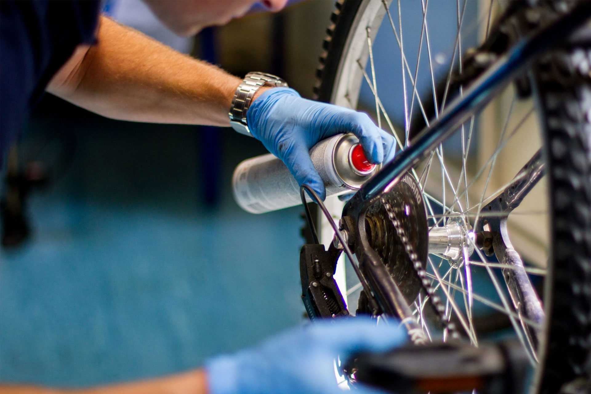 Вторая жизнь велосипедного седла: ремонт и обтяжка