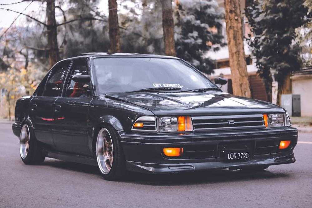 Тойота года. Toyota Corolla 1988. Toyota Corolla 1983-1988. Toyota Corolla 1987-1990. Toyota Corolla Tuning 1988.